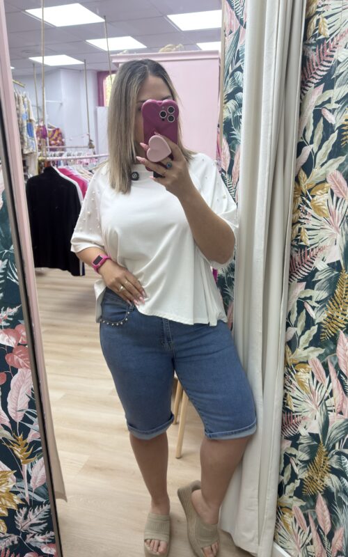 Pantalon bermuda tachas