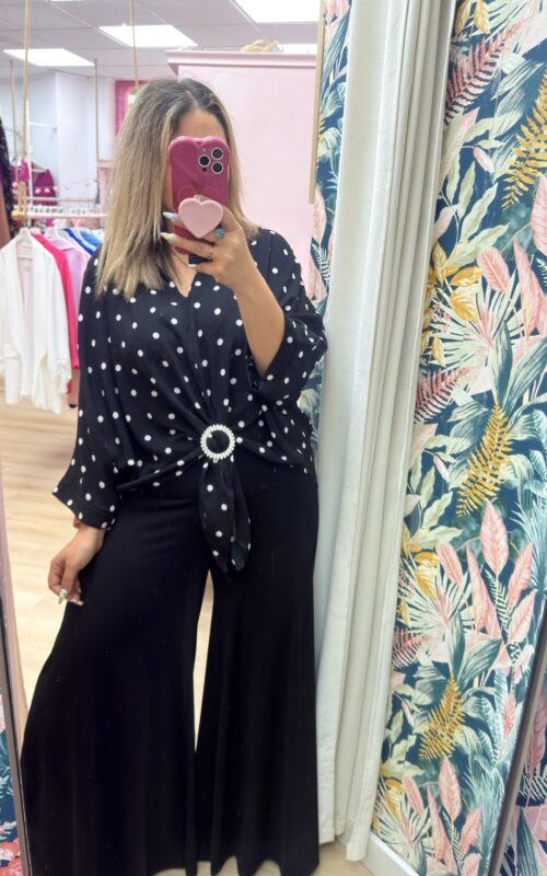 Blusa lunares broche negro