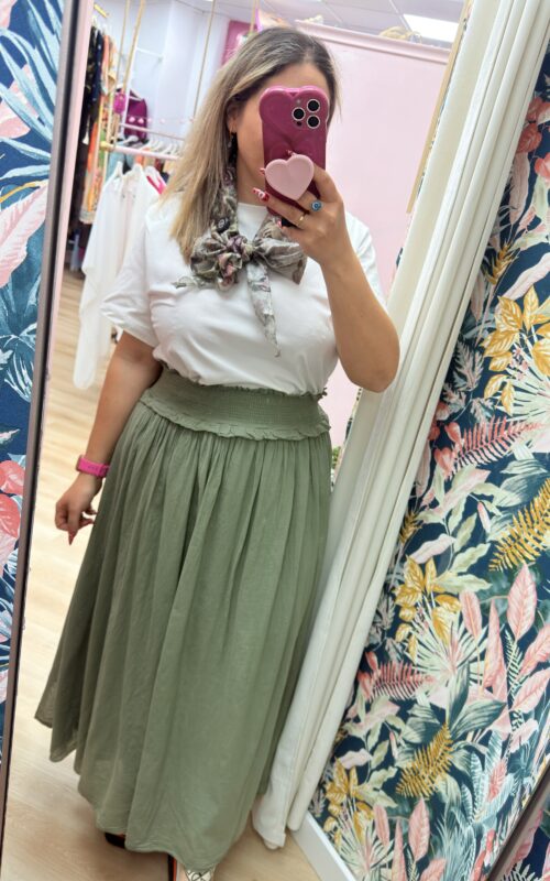 Falda con fajin verde