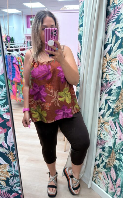 Blusa flores tirante piedras teja