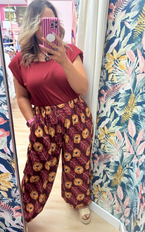 Pantalon flores granate