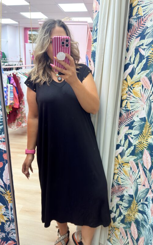 Vestido midi tachas negro