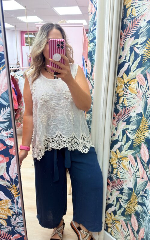 Top encaje bordado beige