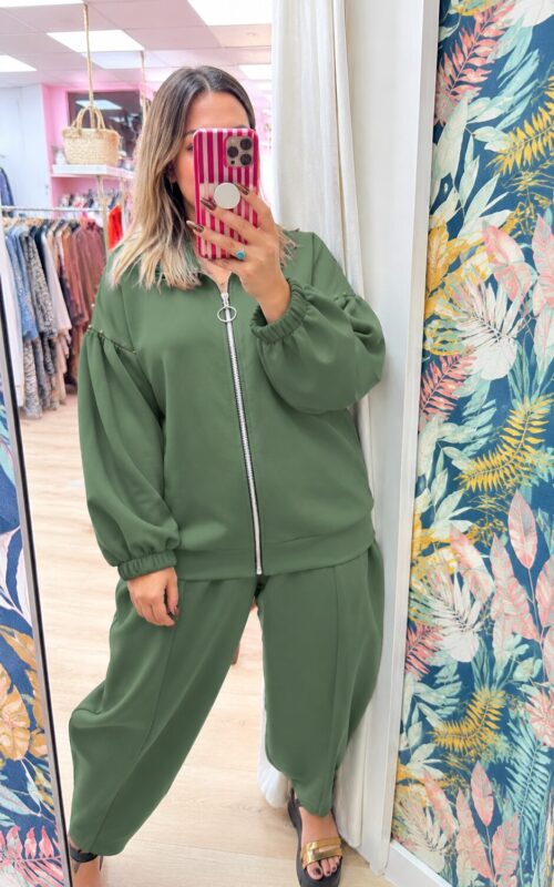Pantalon tachas laterales verde
