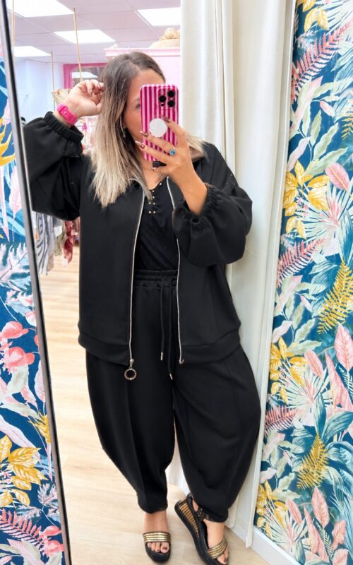 Pantalon tachas laterales negro