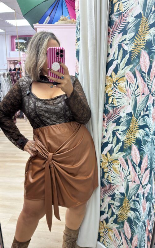 Falda polipiel marron