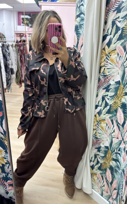 Chaqueta corta militar