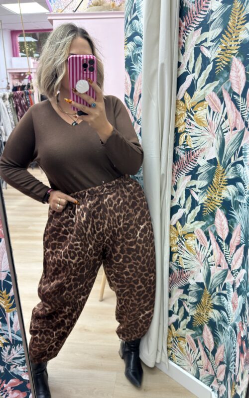 Pantalon bombacho tela animal marron