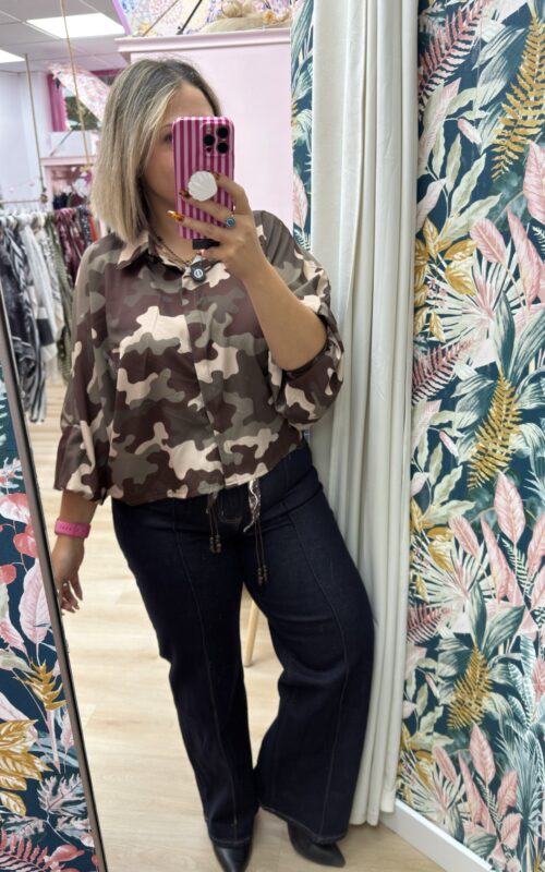 Blusa manga abullonada militar