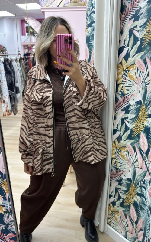 Chaqueta cebra marron grande
