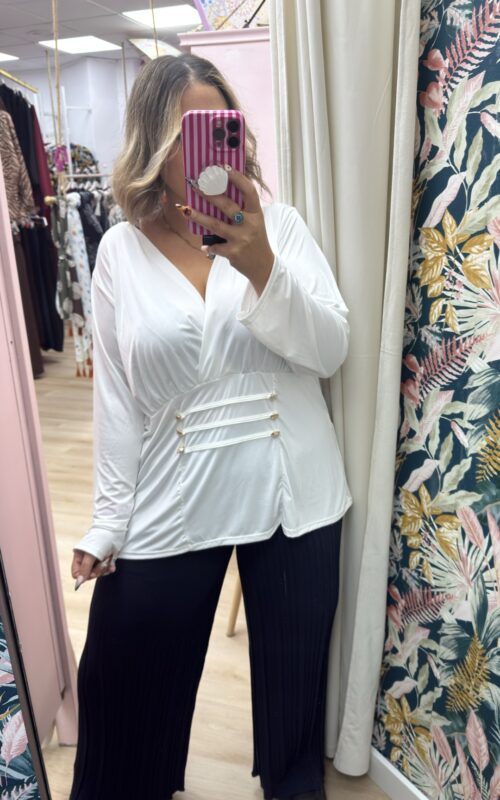 Camiseta elastica botones napoleon blanca